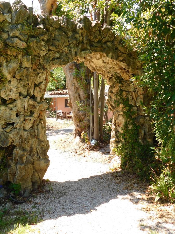 Appartamento Con Piscina Immersa Nel Verde Cascina Eksteriør bilde